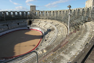 Amphitheatre-Arles_Int_Verl