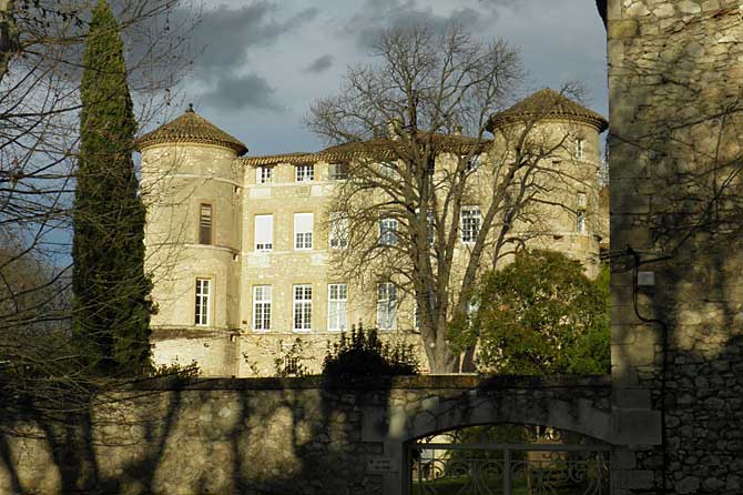 La-Roque-Anthéron-chateau