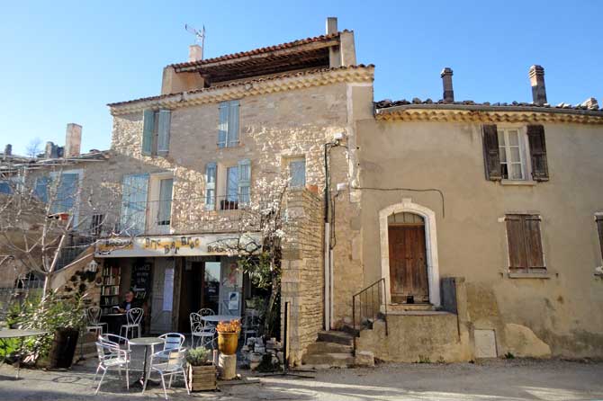 Montfuron à visiter (04) | Provence 7