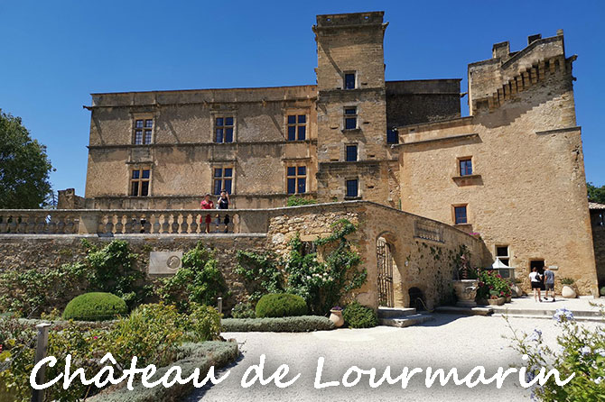 Histoire et Visite du Château de Lourmarin (84)