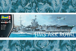 Porte-avions britannique HMS Ark Royal,,, accoste au quai, Porsmouth